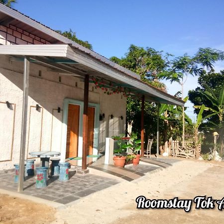 Roomstay Tok Abah A Kuala Rompin Extérieur photo