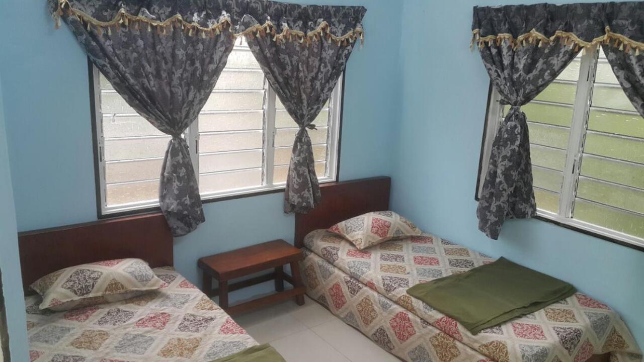 Roomstay Tok Abah A Kuala Rompin Extérieur photo